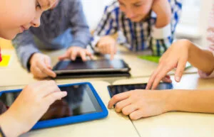 children using technology